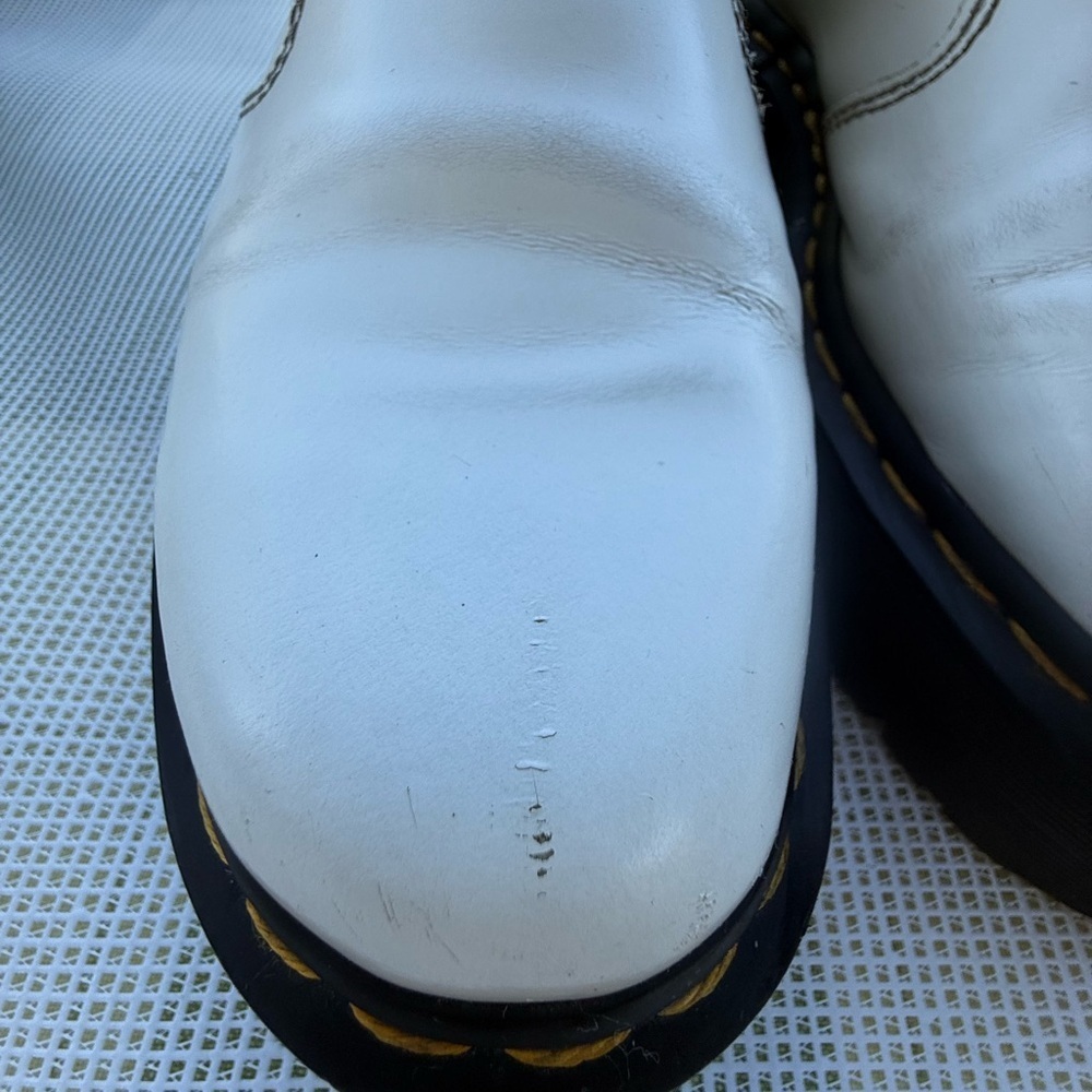 DR MARTENS 2976 QUAD UNISEX White Leather Ankle Boots 6 men’s 7Ladies - Picture 2 of 9